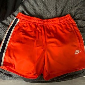 Men’s Vintage Large Nike shorts